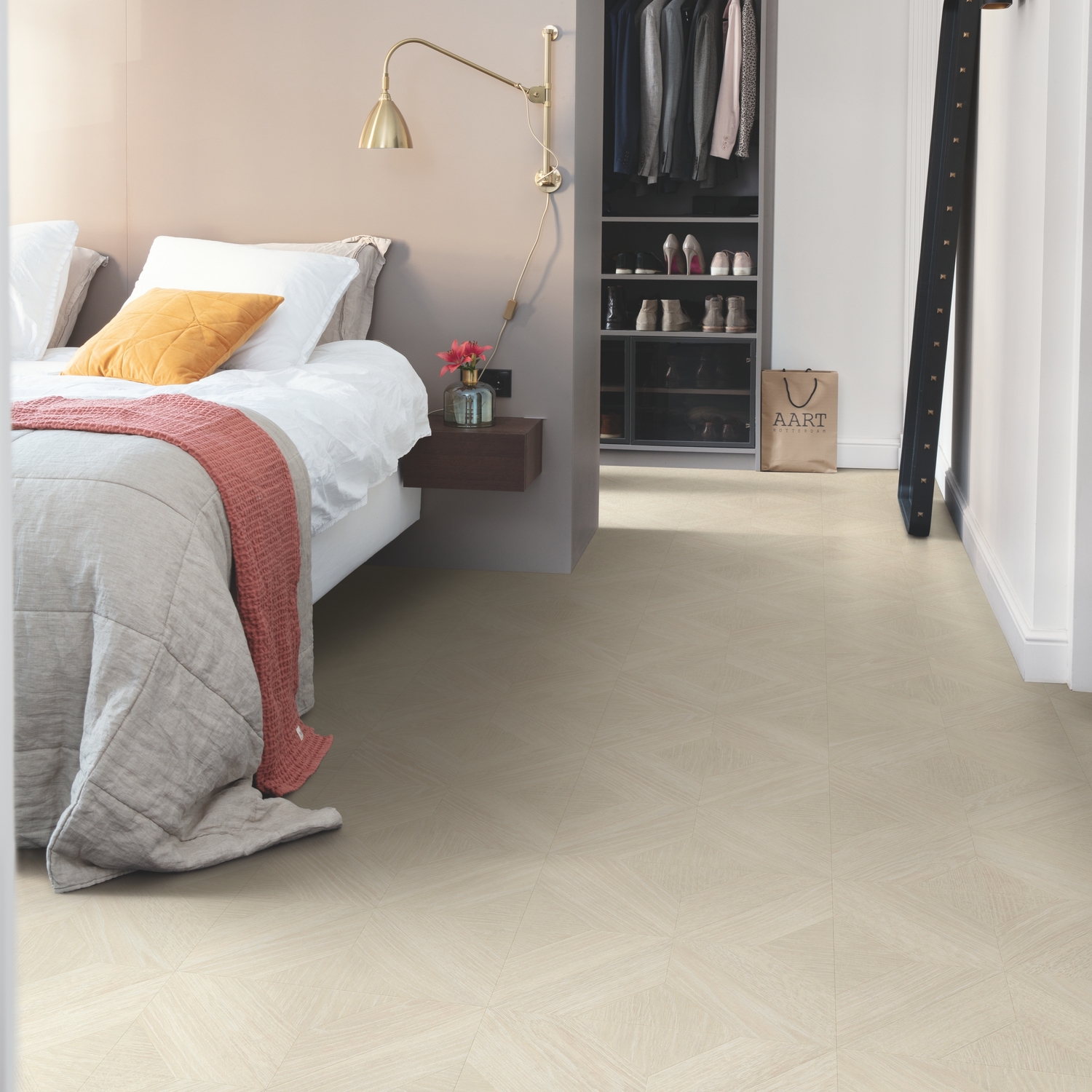 картинка Quick-Step Impressive Patterns Ultra IPU 4501 Дуб палаццо белый от магазина Дока