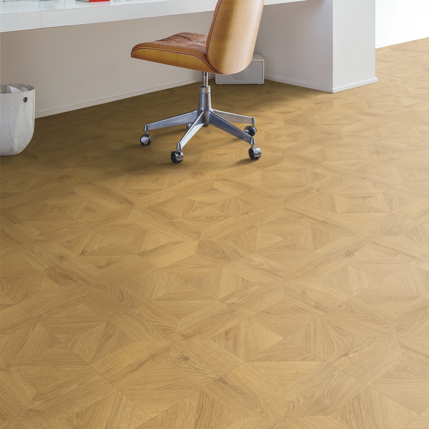 картинка Quick-Step Impressive Patterns Ultra IPU 4143 Дуб природный бежевый брашированный от магазина Дока