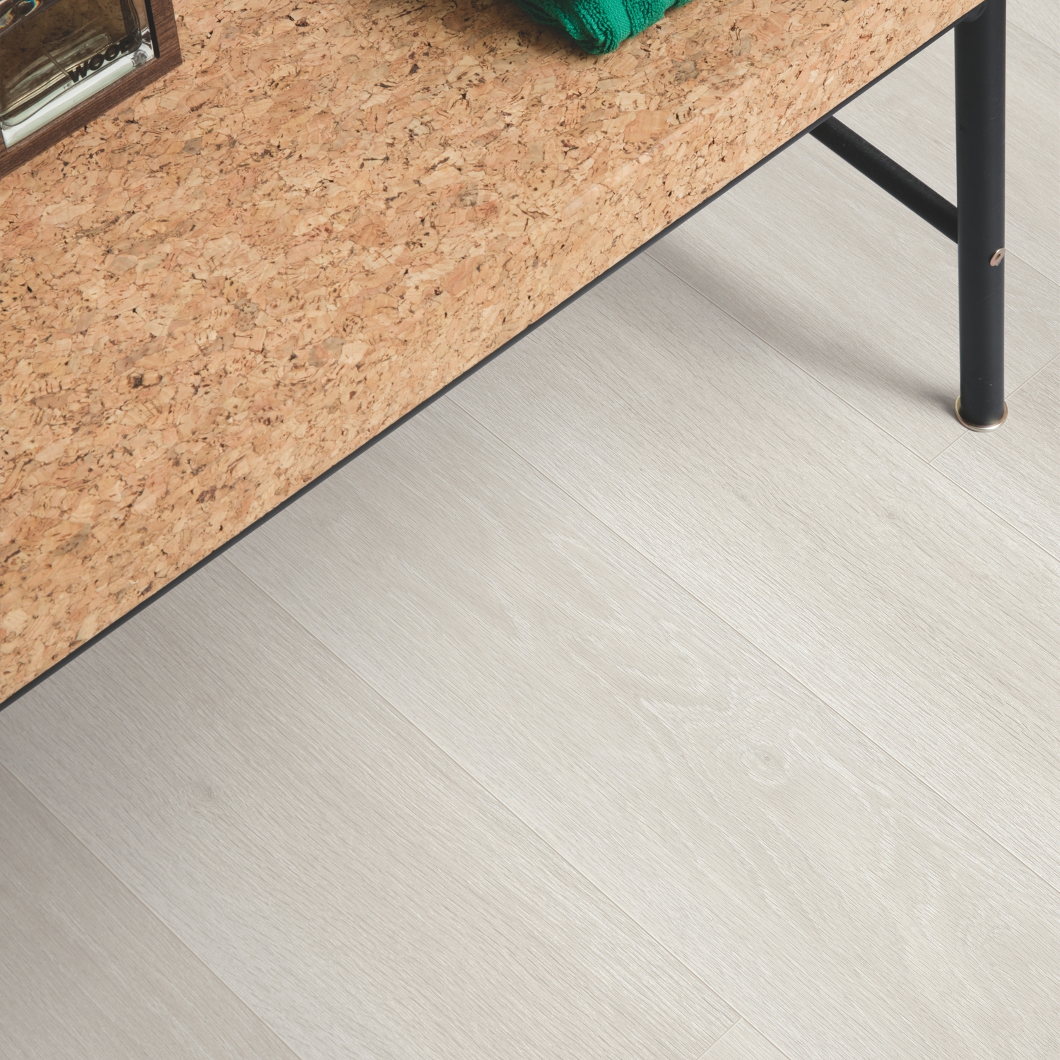картинка Quick-Step Perspective Hydro PER3831 Дуб итальянский светло-серый от магазина Дока