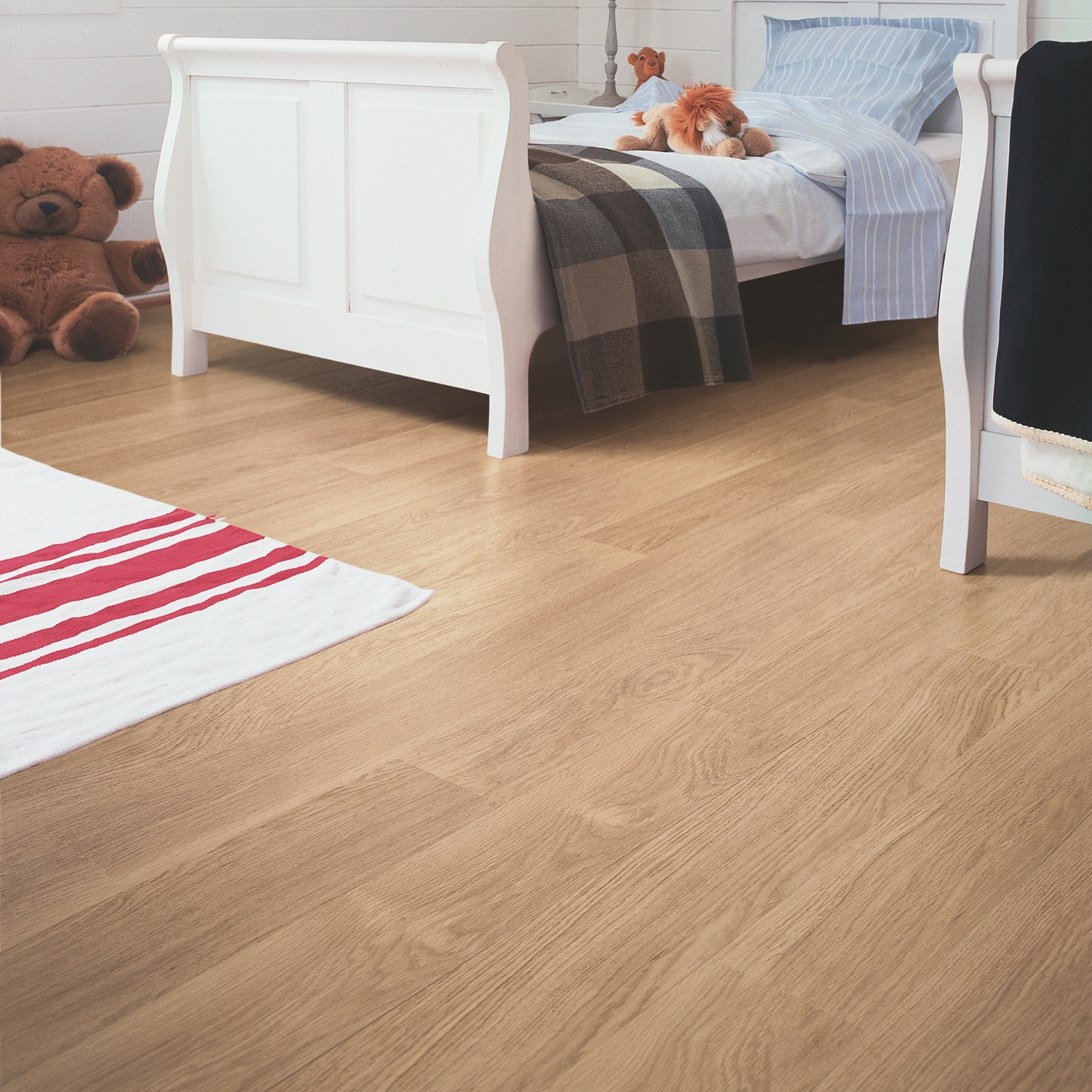 картинка Quick-Step Eligna U915 Дуб белый лакированный от магазина Дока